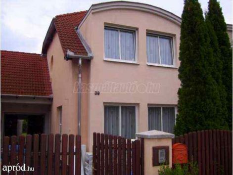 pasztalattal-epitesatalakitasbontastetonedvesdohos-falak-kezelese-bekes.jpg pasztalattal-epitesatalakitasbontastetonedvesdohos-falak-kezelese-bekes.jpg